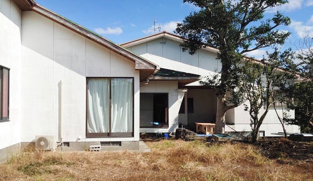 Main building 3LDK Accommodates up to 10 peopleBathroom and toilet included/Kushima Miyazaki
