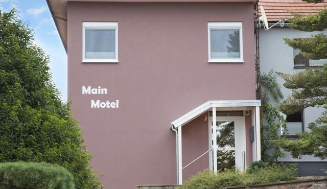 Main Motel