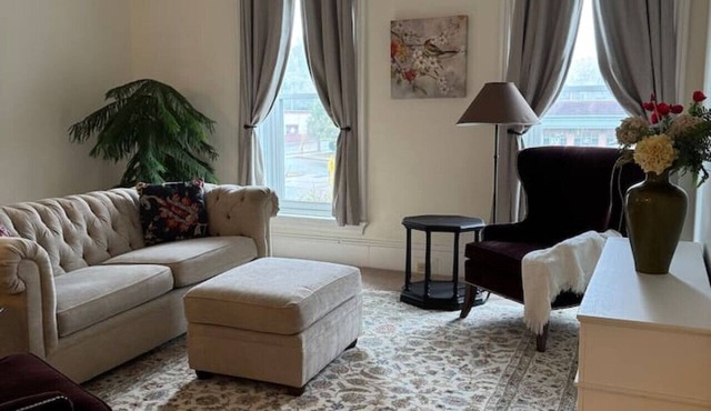 Main St Quiet Luxury Apartment