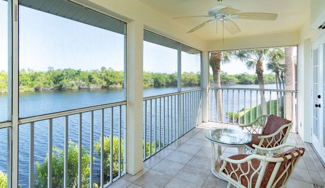 Mainsail Condo Vacation Rental- Owners require a 3 month rental Jan- March....