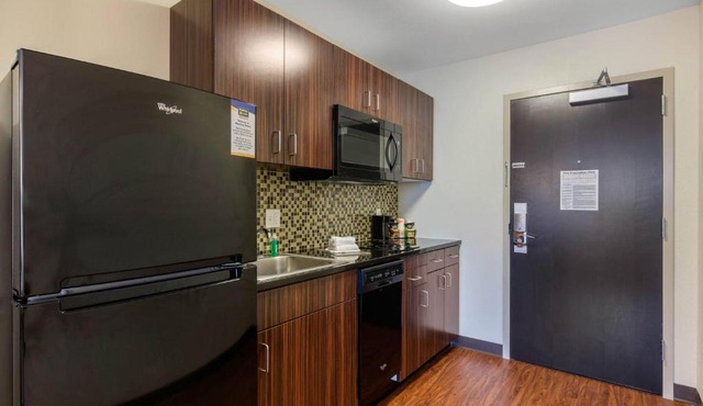 MainStay Suites St Louis Airport