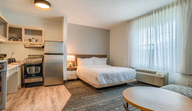 MainStay Suites