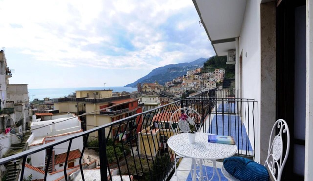 MAIORI "Reginella" house with terraces & sea view