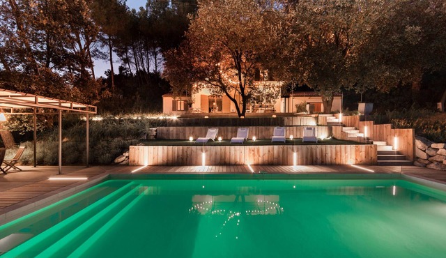 MAISON ANDREA - LUXURY VILLA + HEATED POOL + CONCIERGE SERVICE