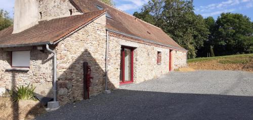 Maison avec mare