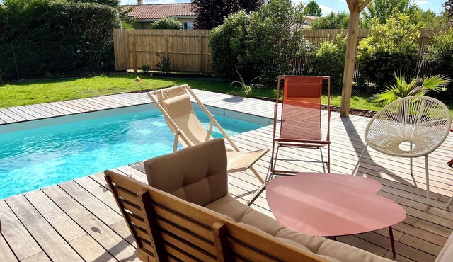 Maison Avec Piscine - Séjour au Calme
