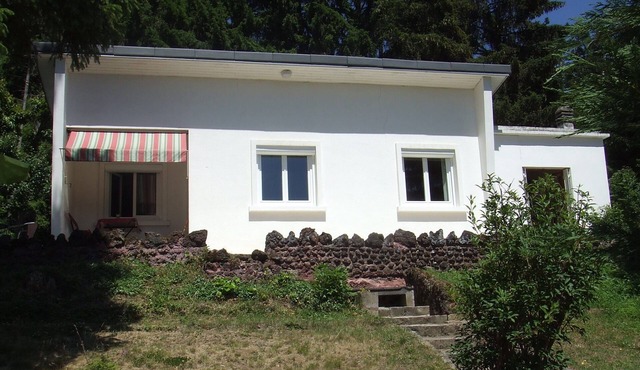 MAISON AYDAT AUVERGNE BORD DE LAC AYDAT