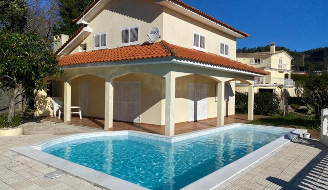 Maison chaleureuse avec piscine & vue panoramique