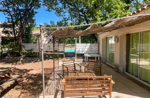 Maison confortable à Velleron de 50 m² avec piscine