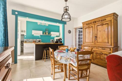 Maison d'Andrée - Cuisine d'été et BBQ - Ping Pong