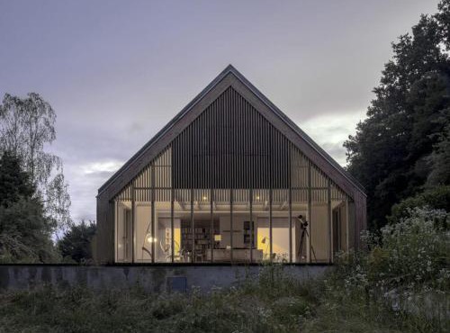 Maison d'architecte, calme et nature réunis