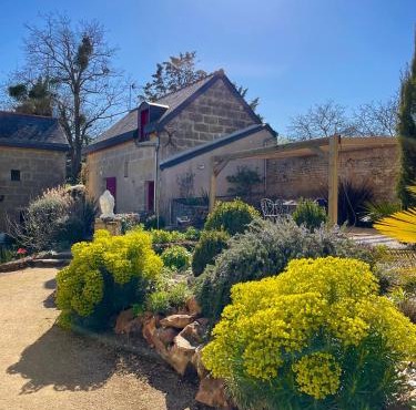 Maison de campagne, Gîte rouge