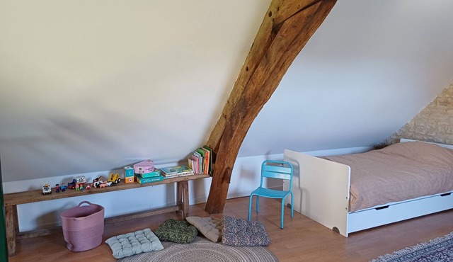 Maison de Campagne Rénovée au Cœur D'un Domaine, Aire de Jeux, lit Rond