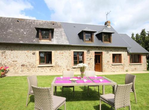 Maison de charme avec jardin et WIFI inclus - FR-1-497-238