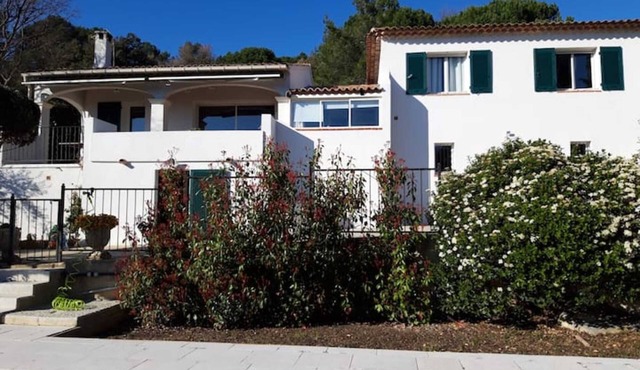 'Maison De Vacances, Centre Var' with Mountain View, Wi-Fi and Air Conditioning