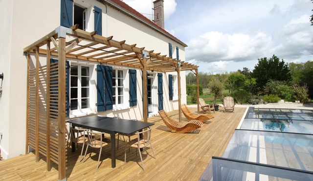 Maison de Vacances Avec Piscine en Val D'armance