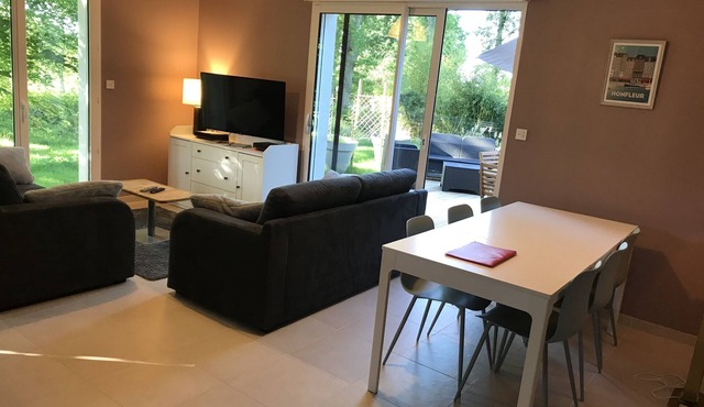 Maison des 2 chênes between avenue verte, lakes, swimming pool and Casino - enclosed garden
