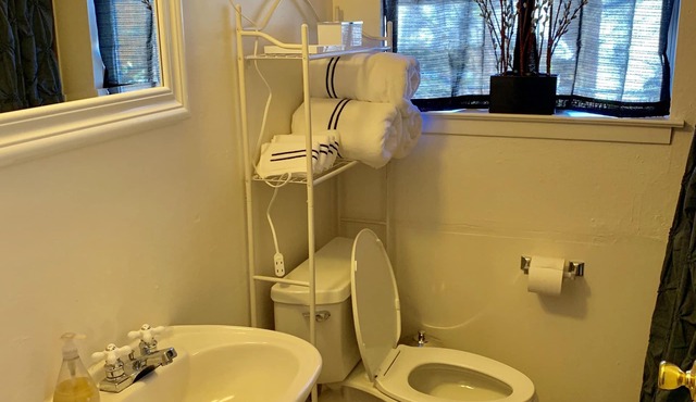 Maison Des LaFaitte - comfortable, affordable, and clean