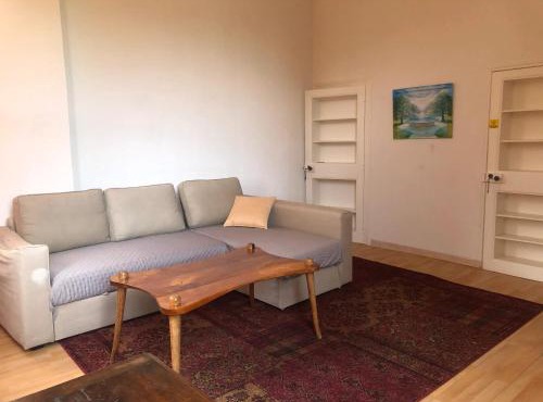 Maison charmante à Saint-Germain-de-Lusignan, parking privé