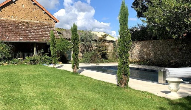Maison de charme refaite à neuf Piscine & jacuzzi