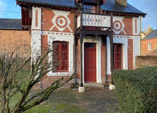 Maison individuelle dans un parc