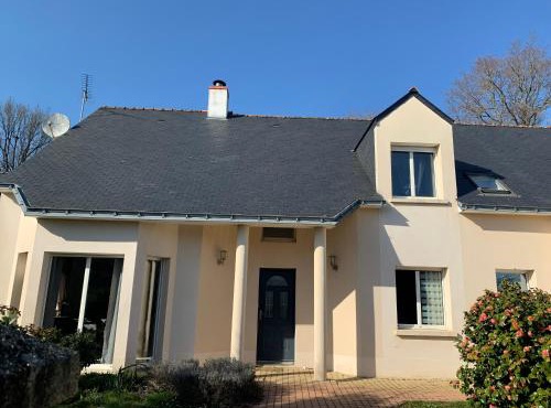 Maison L