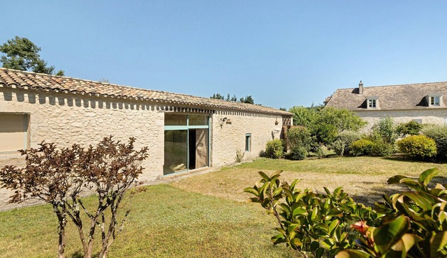 Maison Les Vignes Perdues: Nature Escape in the Heart of Dordogne