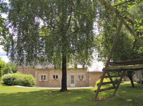 Maison lumineuse avec jardin clos et terrasse pour 9 pers. près forêt d'Écouves - FR-1-497-16