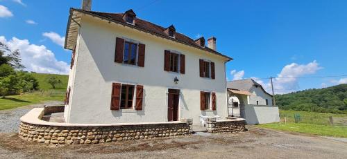 Maison Mazou - Terrasse, Piscine - Près de Pau