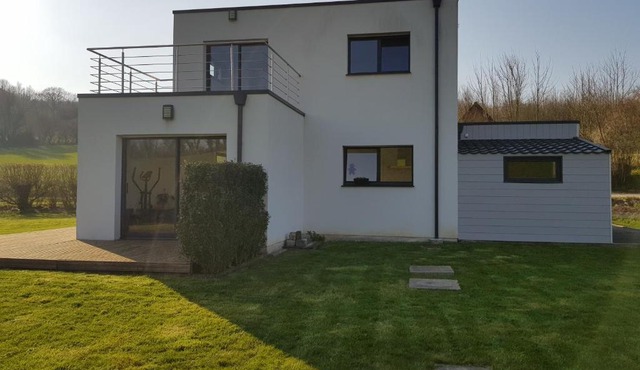 maison moderne à la campagne
