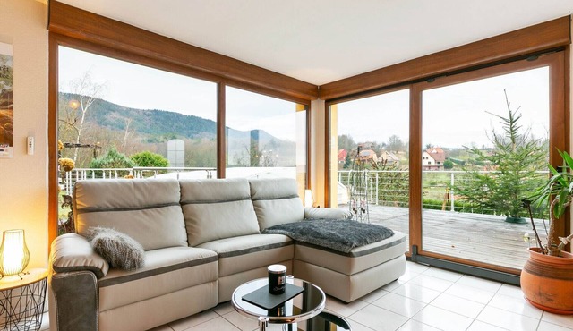 Majestic Holiday Home in Neubois with Private Pool