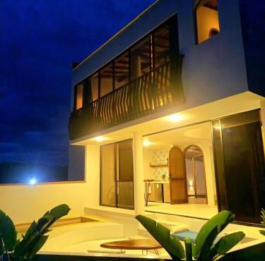 Majestic View House