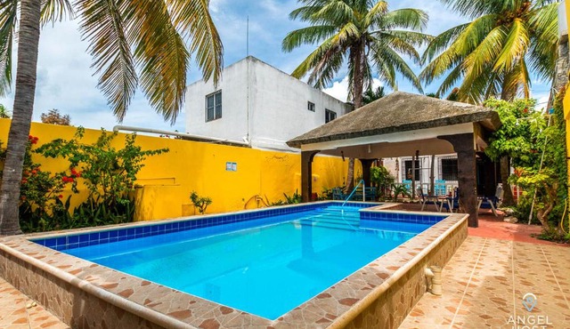 Malecon Beach House in Progreso 1 block from beach