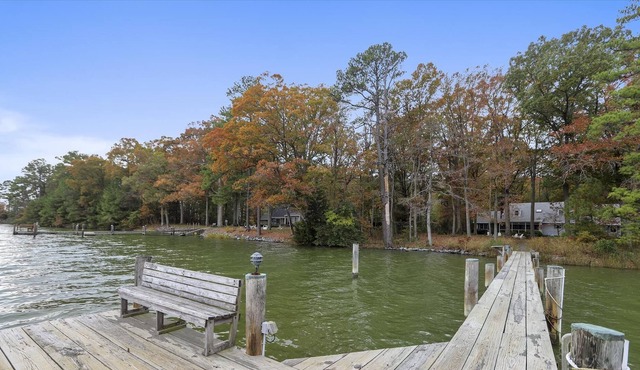 Mallard Point Cottage | an ESVR property