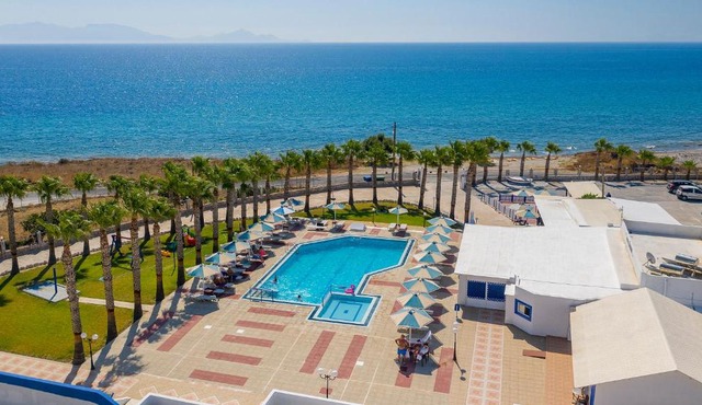 Mammis Beach Hotel