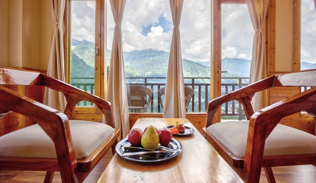 Manali Manor