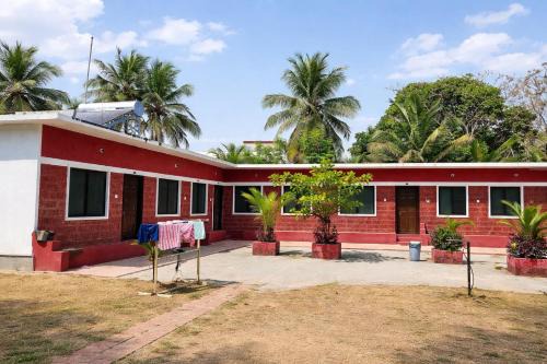 Manan Beach Resort
