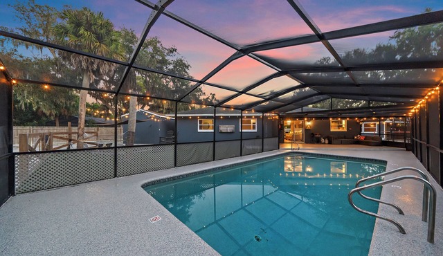 Mango Bay | Private Pool + Dog Play Area