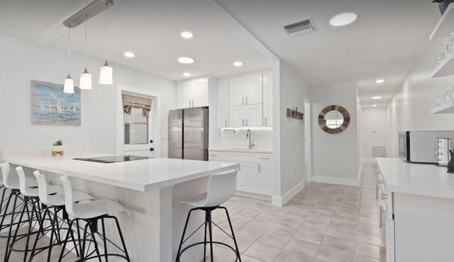 Mango Tree by the Sea, Hutchinson Island-Bungalow A