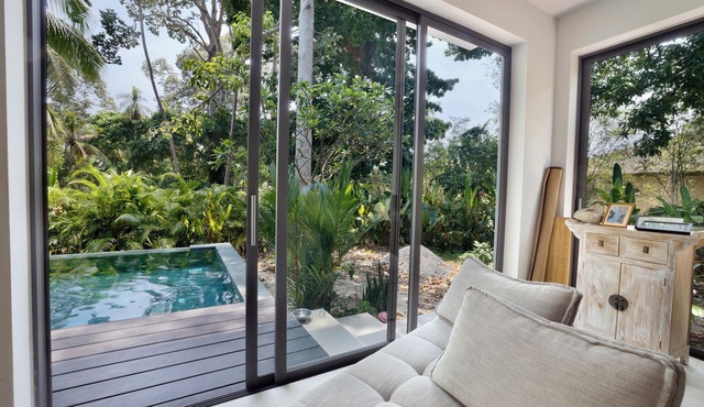Mango Tree Villa- chic luxury surrounded by jungle! A tree huggers paradise