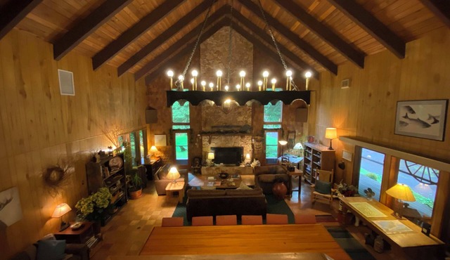 Manitou Lodge