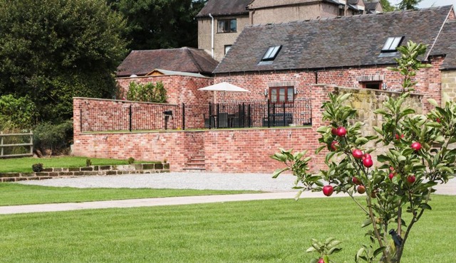Manor Barn