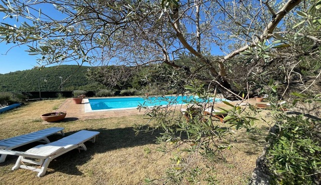 Manor house in Umbria with pool - sleeps 8