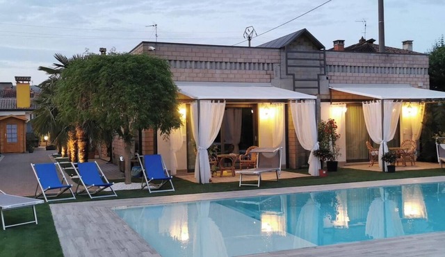 Manor villa among Veneto's orchards