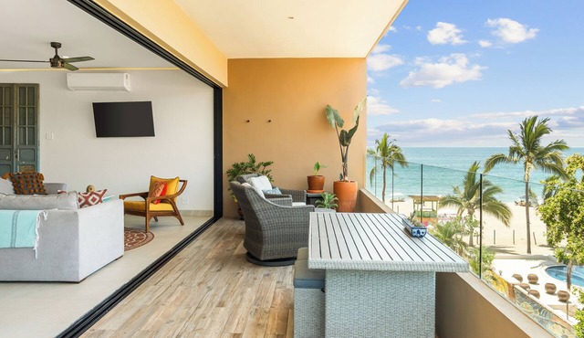 Manta Morada, San Pancho, Beachfront and Ocean views