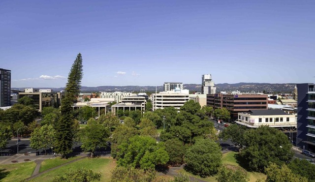 Mantra Hindmarsh Square