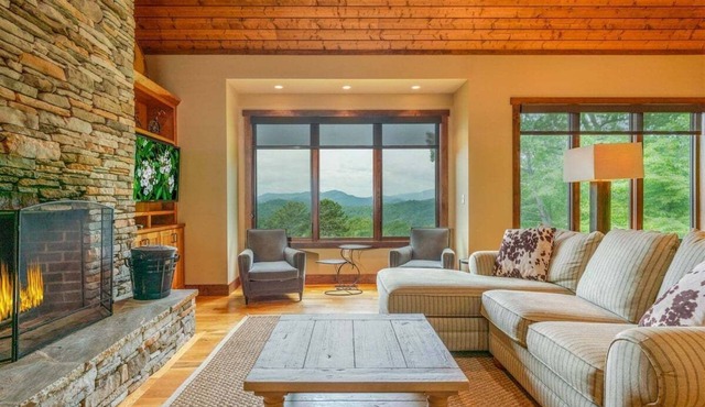 Maple Cottage in Sutton Knob