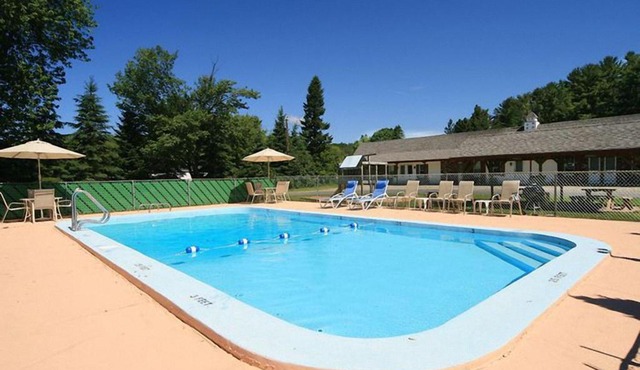Maple Leaf Motel