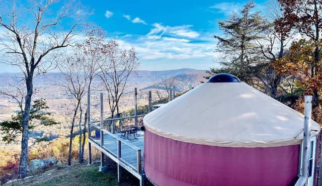 Maple Yurt Lookout Mountain Chattanooga Glamping