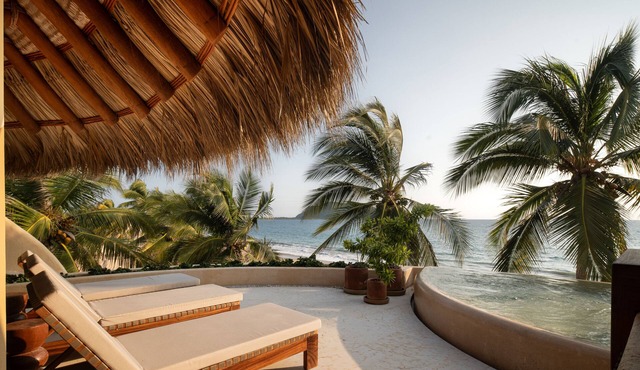 Mar de Coco Beach Front Villas